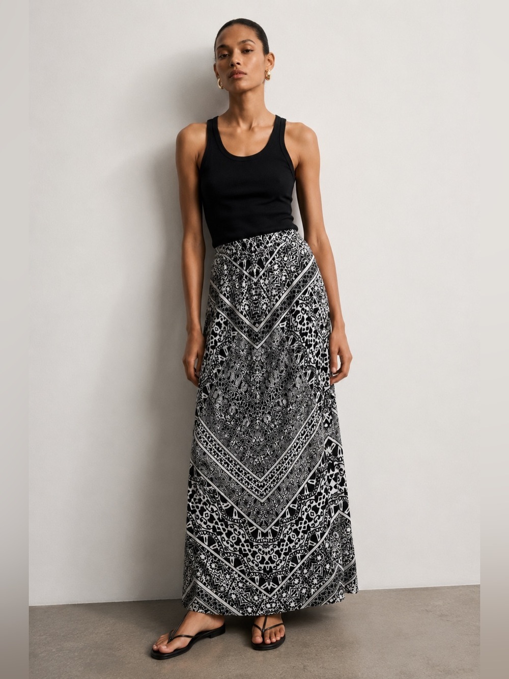 Faded Glory Black White Boho Maxi Skirt Size M (8-10) Geometric Print